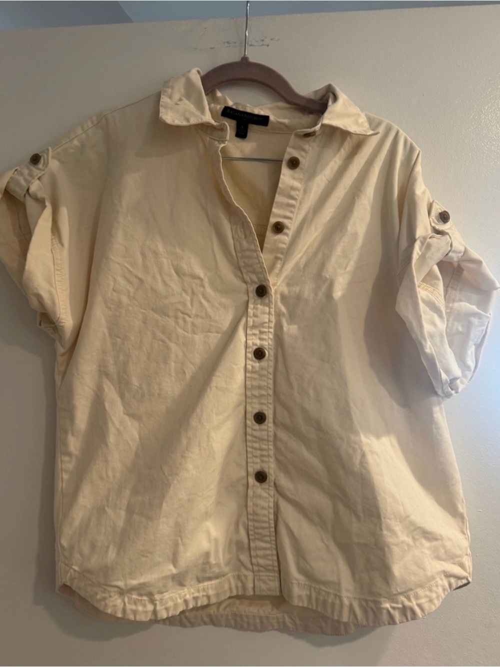 Banana Republic Cream Button-Up Utility Shirt – Roll-Tab Sleeves – Size S